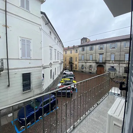 La Casa Nel Vicolo 2 *