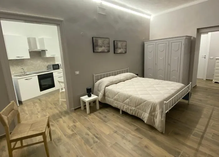 La Casa Nel Vicolo 2 *