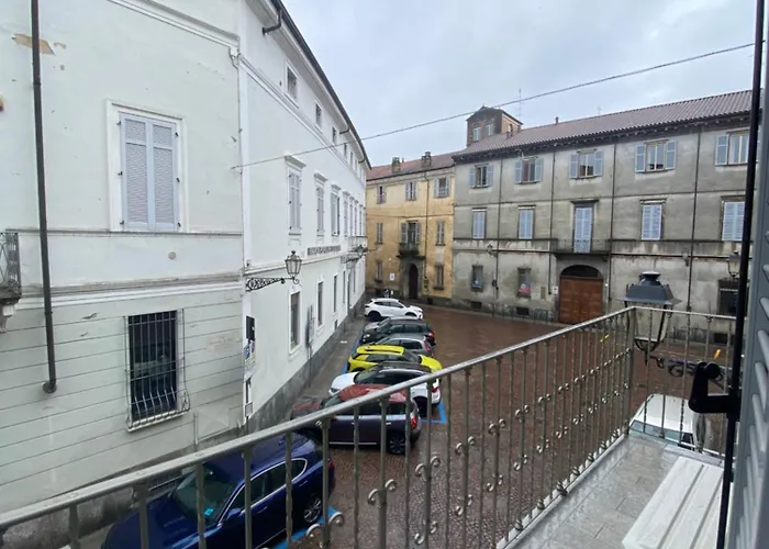 La Casa Nel Vicolo 2 *